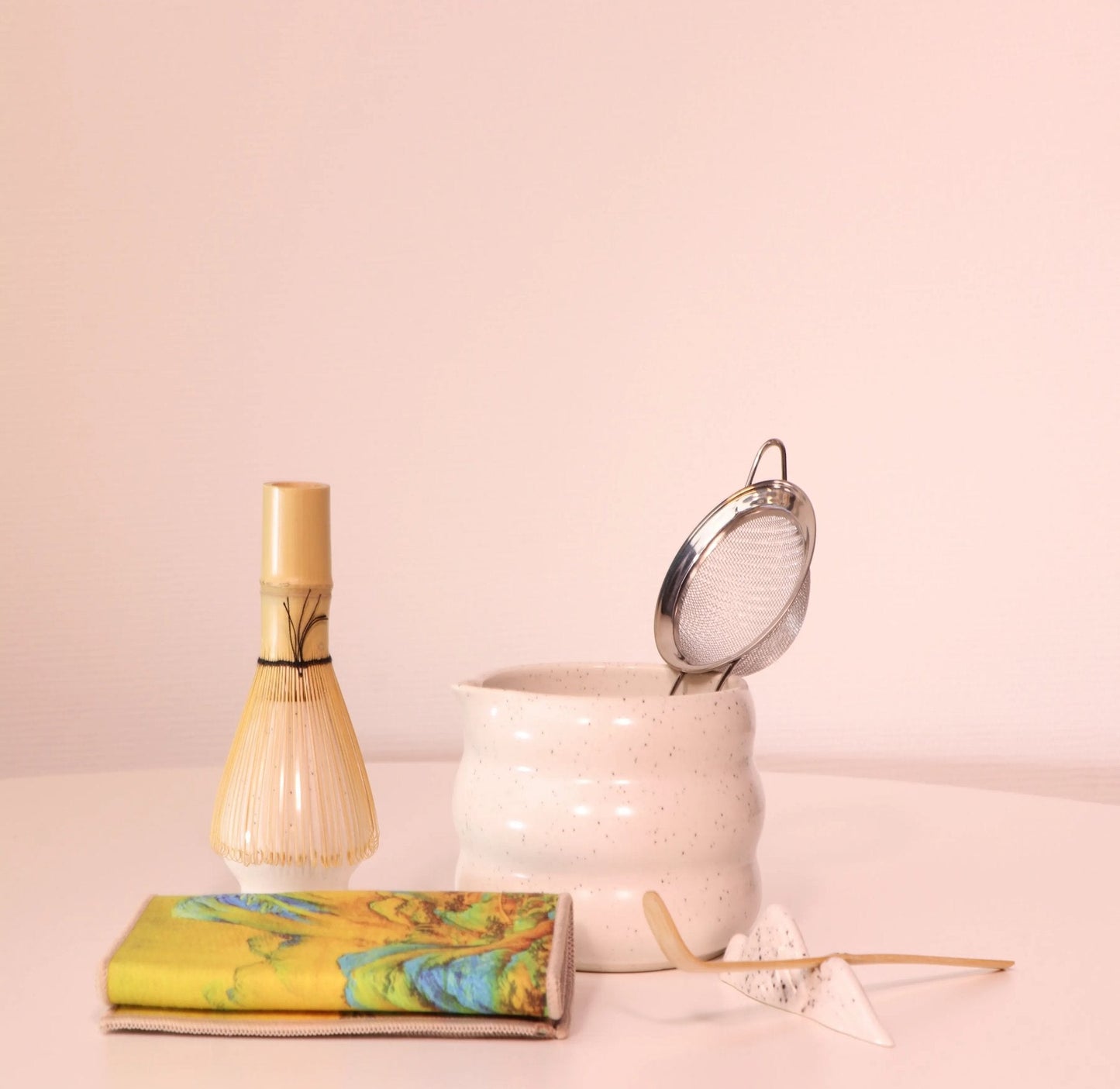 Complete 7-delige matcha set met chawan, chasen, zeefje, chakin en accessoires